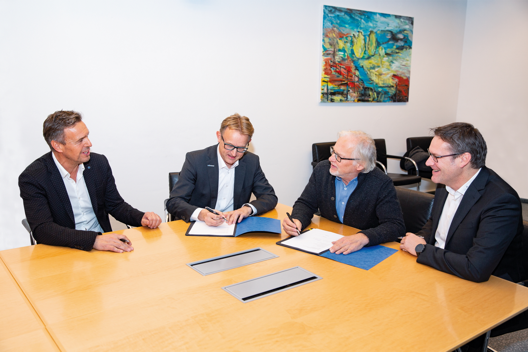Uhlmann und Pester gehen Partnerschaft ein