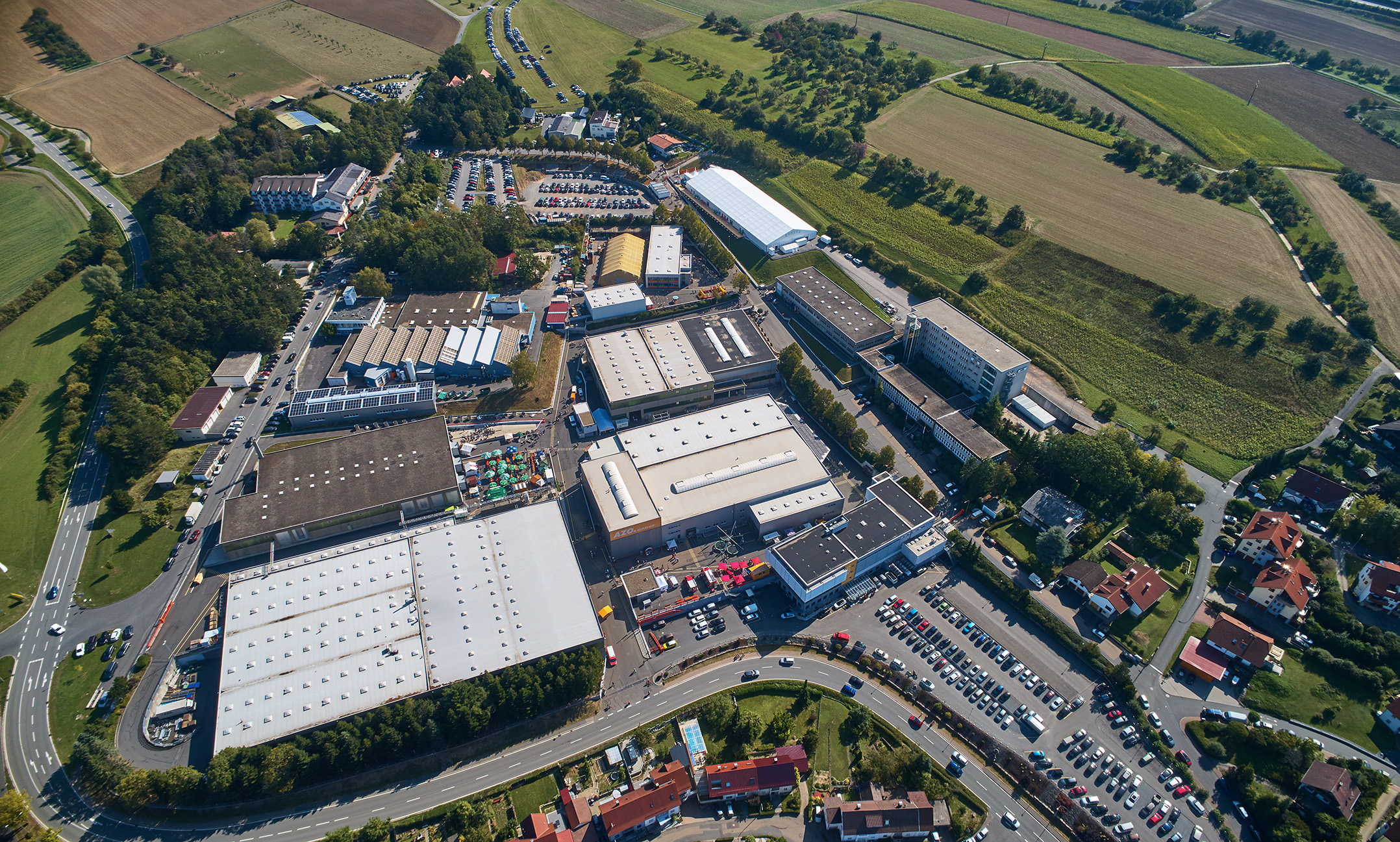 AZO GmbH + CO. KG feiert 70-jähriges Firmenjubiläum