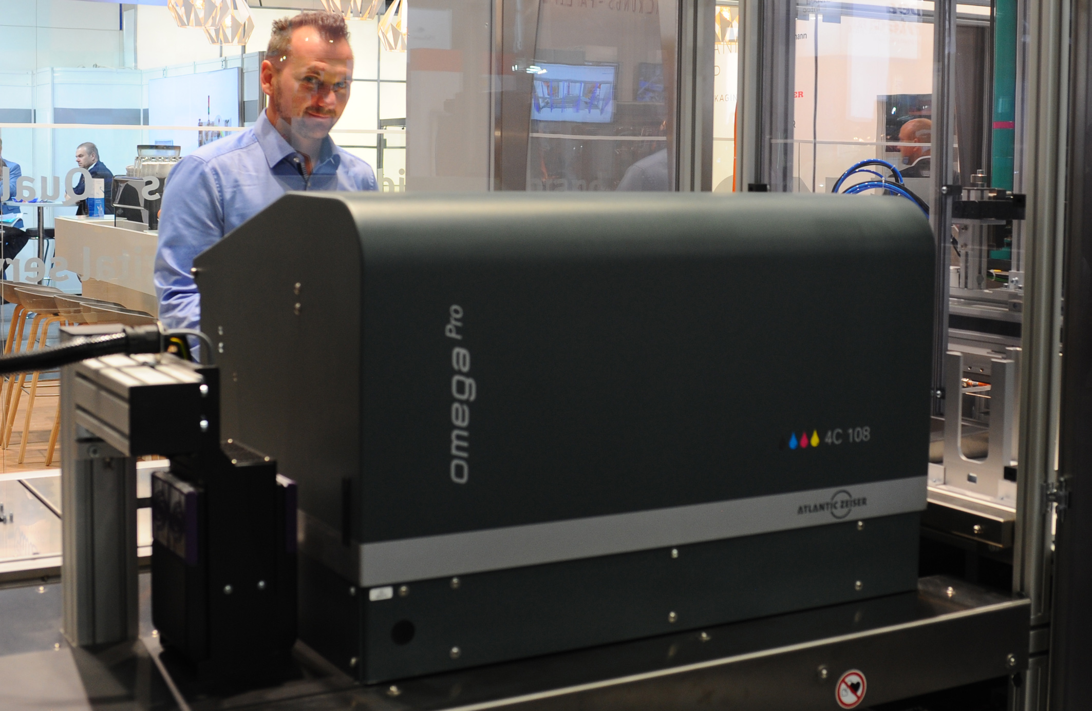 Komplette Blisterkarten farbig individualisieren