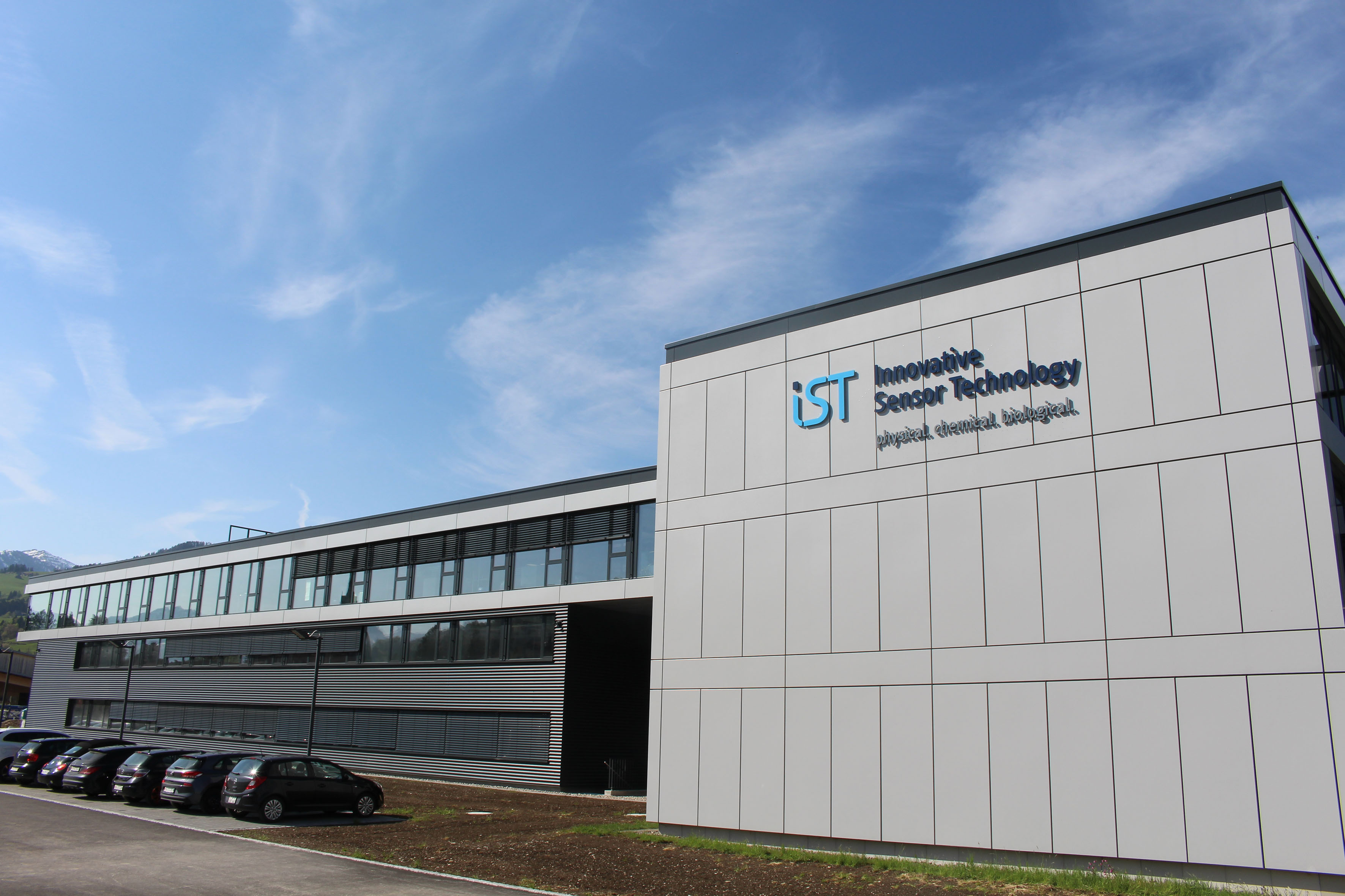 Endress+Hauser investiert in Sensortechnologie