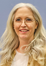 Die Abbildung zeigt die Autorin Claudia Pachl.