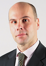 Die Abbildung zeigt den Autor Florian Sieder.