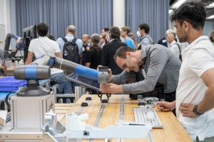 Fraunhofer IPA beteiligt sich am Projekt euROBIN mit führenden europäischen Forschungslabors zu KI-basierter Robotik
