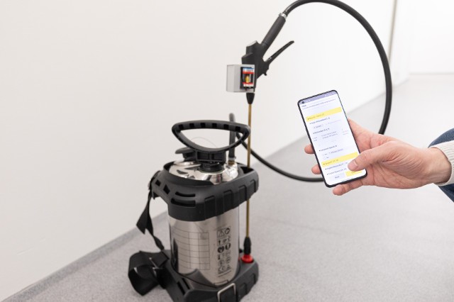 Fraunhofer IPA: Smartes Sprühgerät erleichtert Malaria-Seuchenbekämpfung