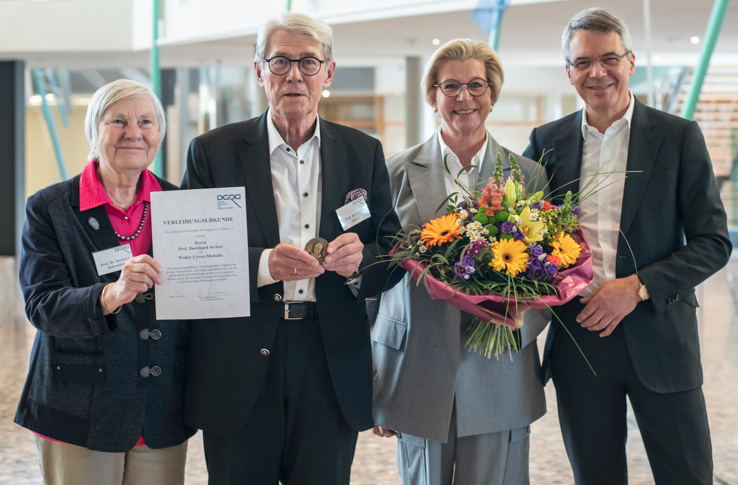 Verleihung der Walter Cyran-Medaille an Prof. Burkhard Sträter