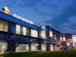 Fünf neue Uhlmann-Linien für Rottendorf Pharma – entscheidend waren Zuverlässigkeit und Service