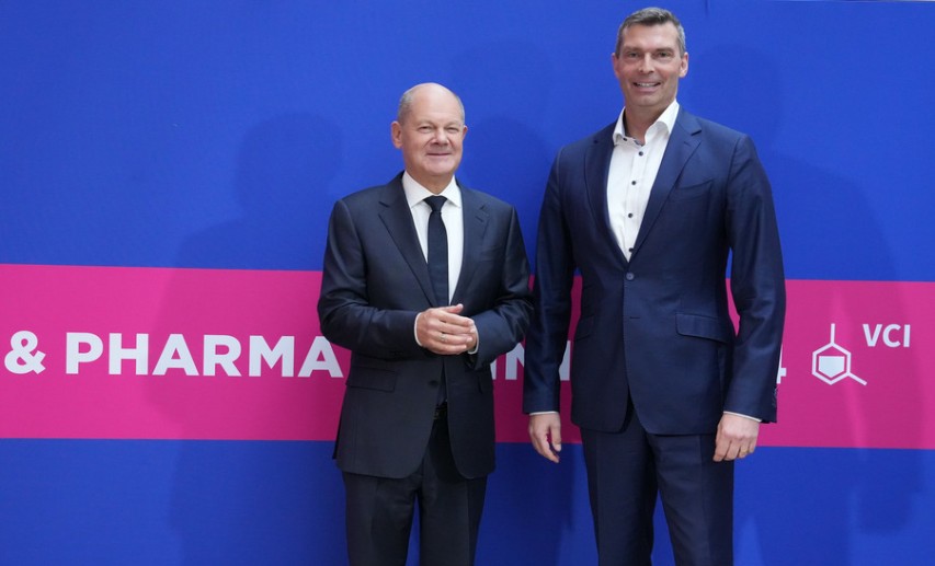 Chemie & Pharma diskutieren mit politischen Spitzenvertretern über die Zukunft der Branche.